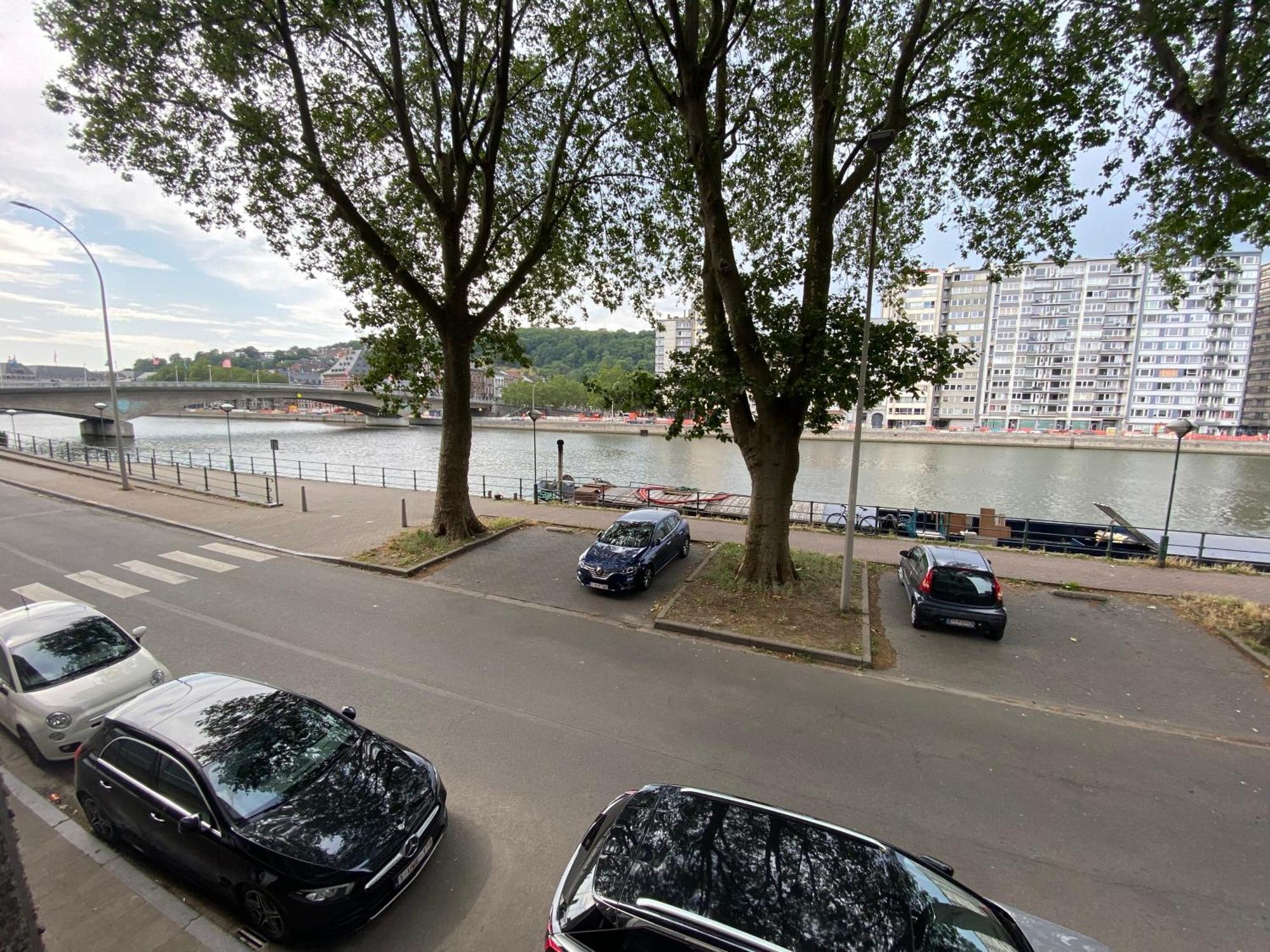 "Coeur De Meuse" - Appartement Tout Confort A Liège Exteriör bild